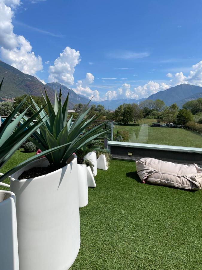 Art B&B Design Costa Volpino Exterior foto
