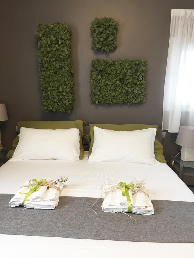 Art B&B Design Costa Volpino Exterior foto