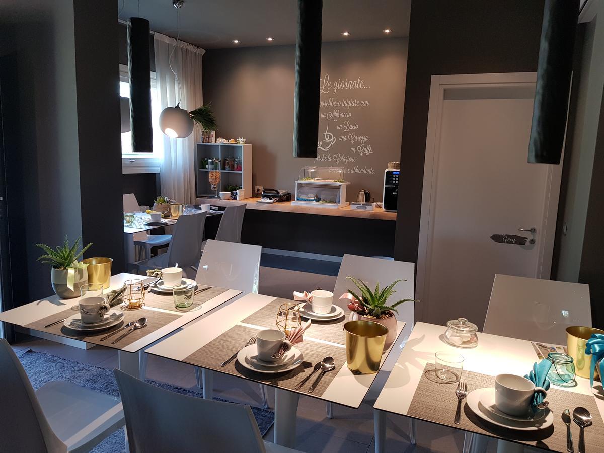 Art B&B Design Costa Volpino Exterior foto